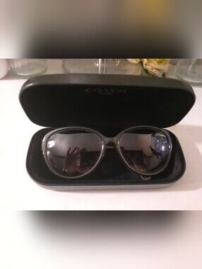 Coach Women's Black Sunglasses with Dark Gray Lenses With Case